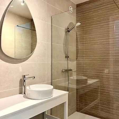 Apartament Standing 100m De La Avec Balcon Dauphin