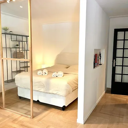 Apartament Standing 100m De La Avec Balcon Dauphin *