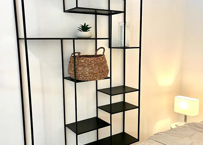 Standing 100m De La Avec Balcon Dauphin Apartament Antibes